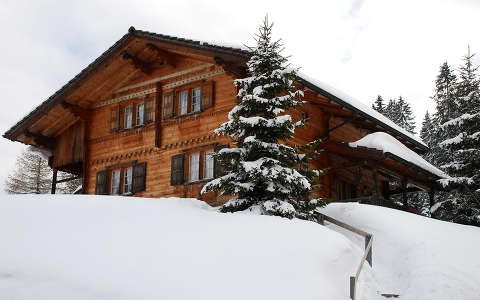 faház fenyő ház tél