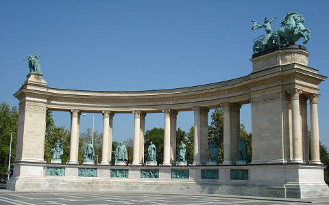 budapest magyarország szobor tér
