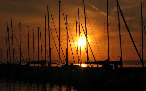 balaton kikötő magyarország naplemente