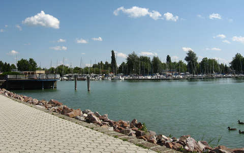 Balatonboglár-kikötő