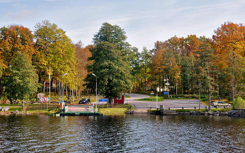 Átkelö kompal .....Bolmen tó (Svéd.o)