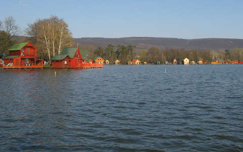 Tata-Derítő tó