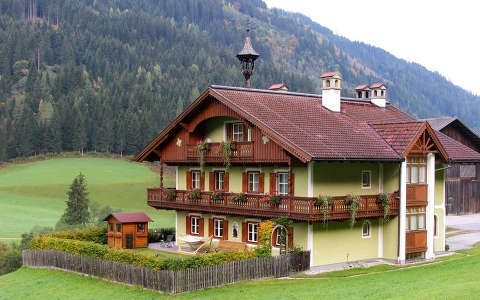 alpok ausztria ház kerítés