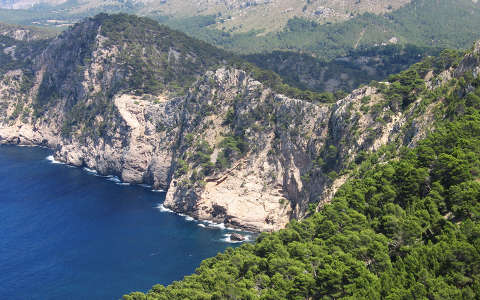 hegy kövek és sziklák spanyolország tenger