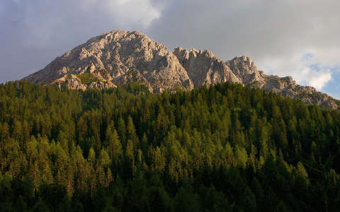Braies-Dolomitok, Dél-Tirol, Olaszország.