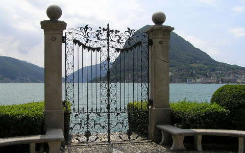 Lugano és a Salvatore hegy,Svájc