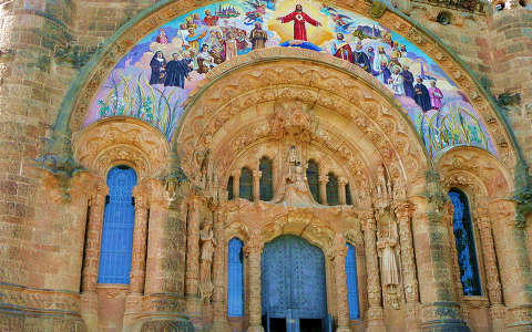 Barcelona, Tibidabo Church entree