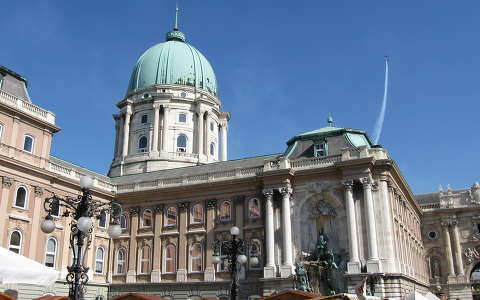 budai vár budapest lámpa magyarország