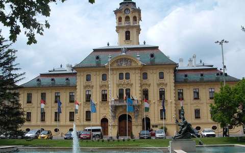 Szeged - Városi Önkormányzat - fotó: Kőszály