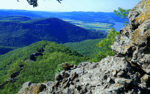 Visegrádi-hegység látképe a Vadálló-kövekről,Fotó:Szolnoki Tibor
