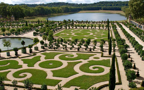 a Versailles-i kastély kertje,Franciaország