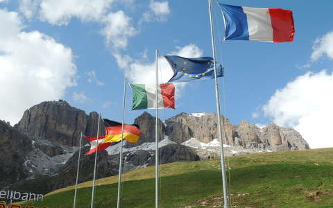 Olaszország,Dolomitok,Pordói hágó