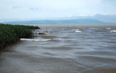 balaton magyarország stég és móló tó