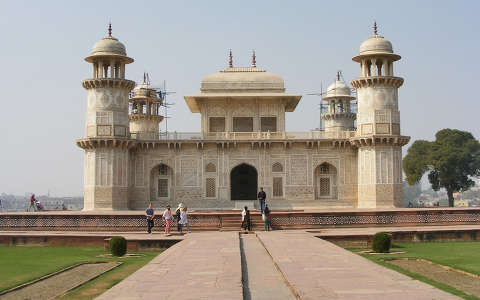 Agra - Itmad Ud Daulah (