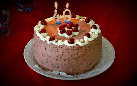 névnap és születésnap torta édesség