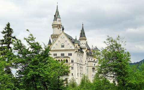 alpok neuschwanstein kastély németország várak és kastélyok