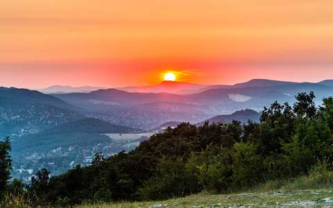 címlapfotó hegy naplemente nyár