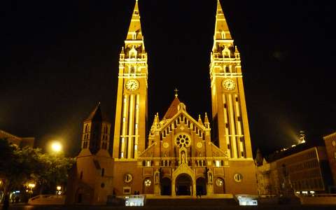 fogadalmi templom magyarország szeged szegedi dóm