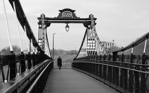 fekete-fehér híd