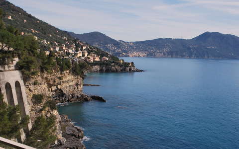 Ligur tenger , Olaszország