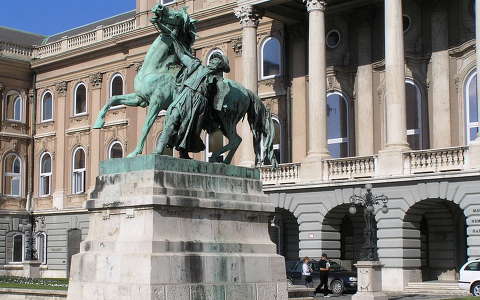 Budapest Budai vár  Csikós szobor