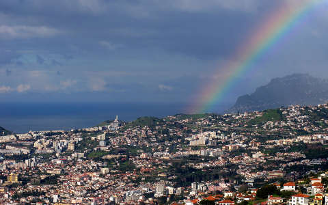 Szín a város felett, Funchal, Madeira, Protugália