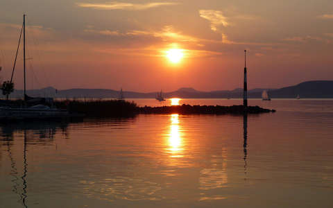 naplemente tó vitorlázás