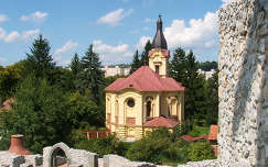 Miskolc, evangélikus templom a diósgyőri vár mellett