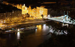 budapest folyó szabadság híd híd éjszakai képek magyarország duna hajó