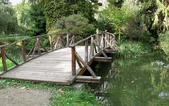 Magyarország, Vácrátót, híd az Arborétumban