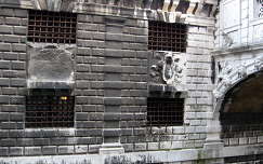 A börtön rácsos ablakai. Velence, Olaszország