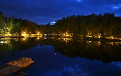 románia szováta stég és móló erdély tó kék óra medve-tó