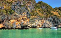 címlapfotó tenger kövek és sziklák thaiföld nyár