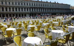 Vendégre várva a Szent Márk téren, San Marco negyed, Velence