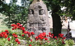 Tamási Áron síremléke Farkaslakán, Románia