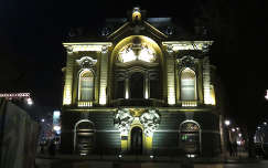 Könyvtár Szabadka, Szerbia, éjjeli kép