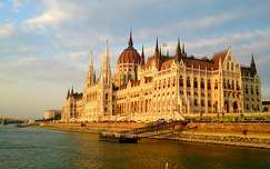 országház címlapfotó budapest folyó magyarország duna