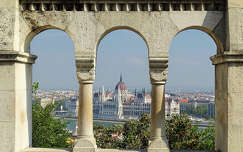 országház budapest magyarország boltív