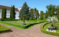 Wesselényi kastély parkja