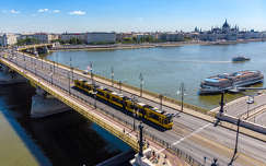 budapest folyó híd margit híd magyarország duna hajó