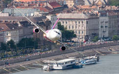 légifelvétel címlapfotó budapest folyó repülő magyarország duna
