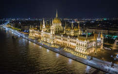 országház címlapfotó budapest folyó éjszakai képek magyarország duna