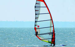 windszörf balaton címlapfotó tó magyarország nyár
