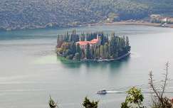 szlovénia címlapfotó templom alpok bledi-tó tó nyár hajó