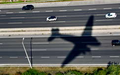 út címlapfotó árnyék repülő