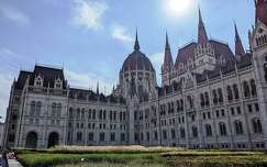 országház budapest magyarország