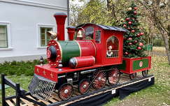 karácsonyfa címlapfotó karácsonyi dekoráció mozdony