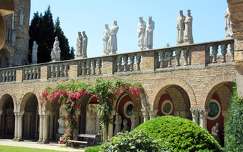 szobor várak és kastélyok bory vár székesfehérvár kertek és parkok magyarország boltív
