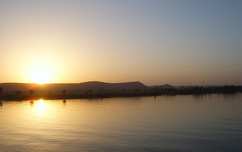 naplemente egyiptom folyó tükröződés