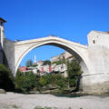 A híd a Neretva partjáról, Mostar, Bosznia-Hercegovina